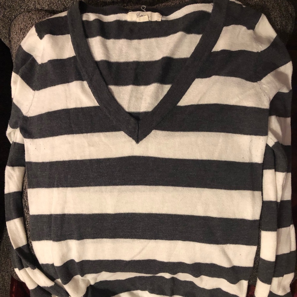 Women’s sweater